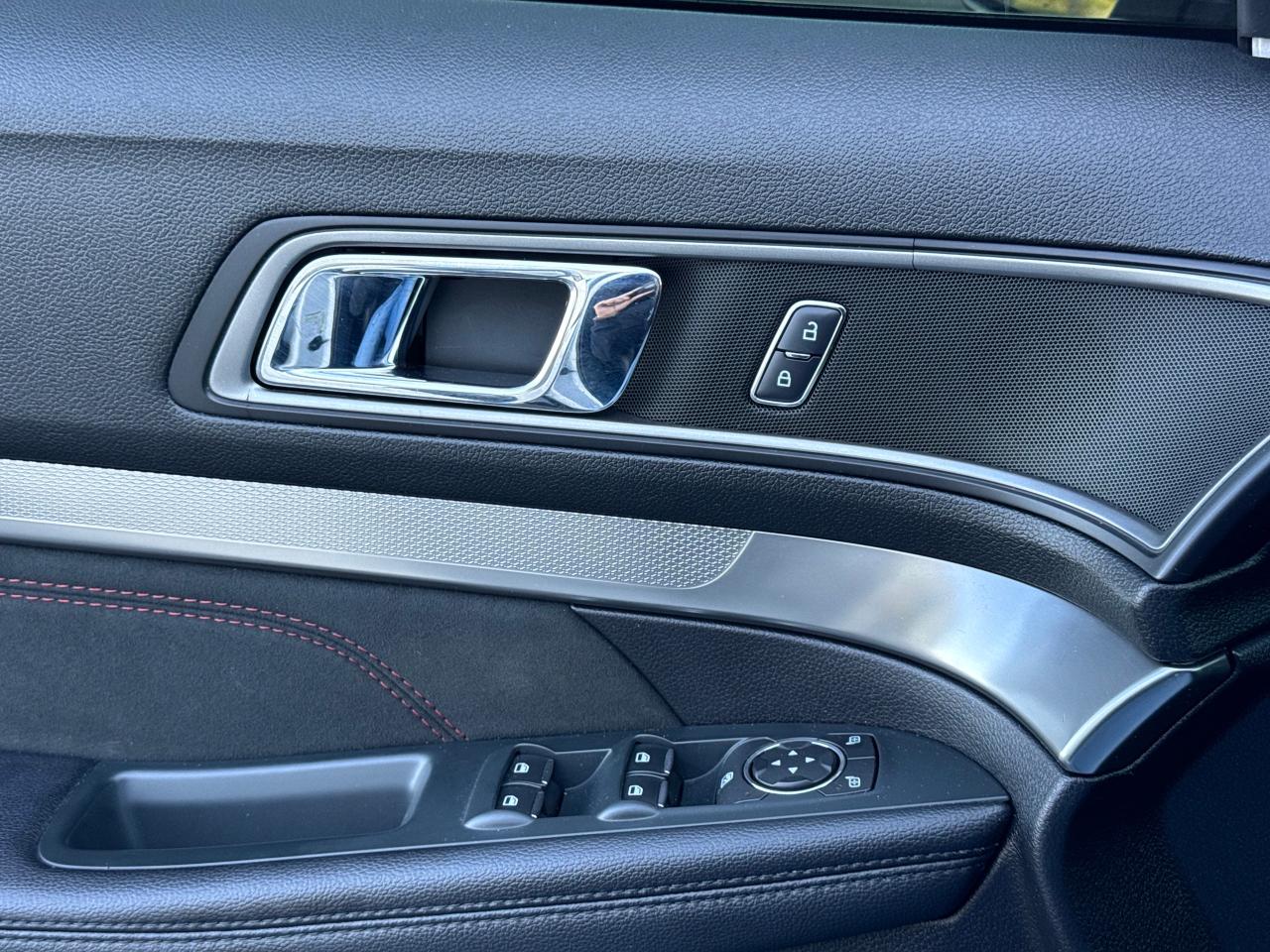2019 Ford Explorer XLT **6 SEATER** - Photo #27
