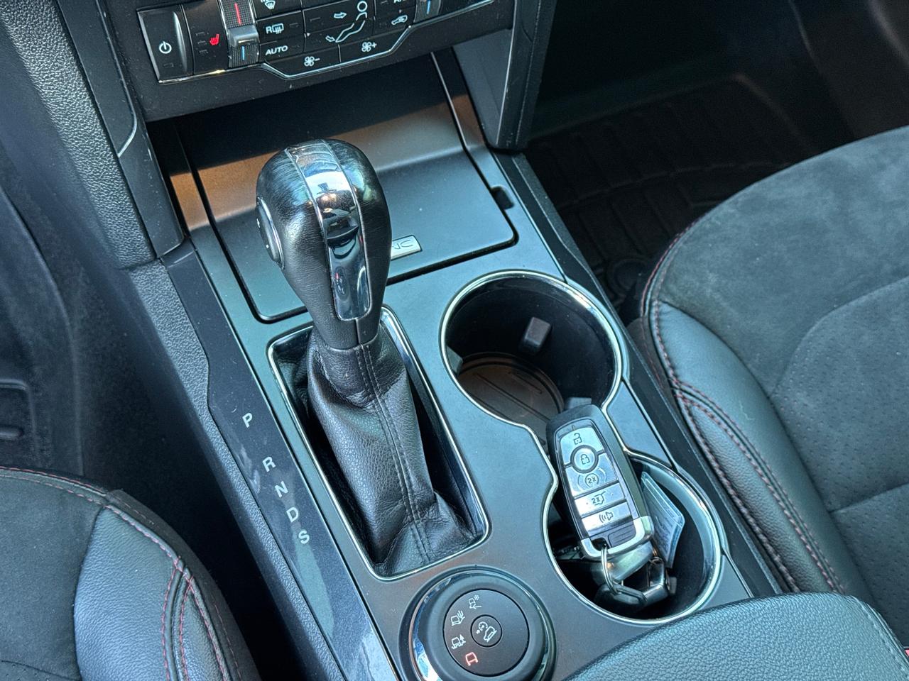 2019 Ford Explorer XLT **6 SEATER** - Photo #25