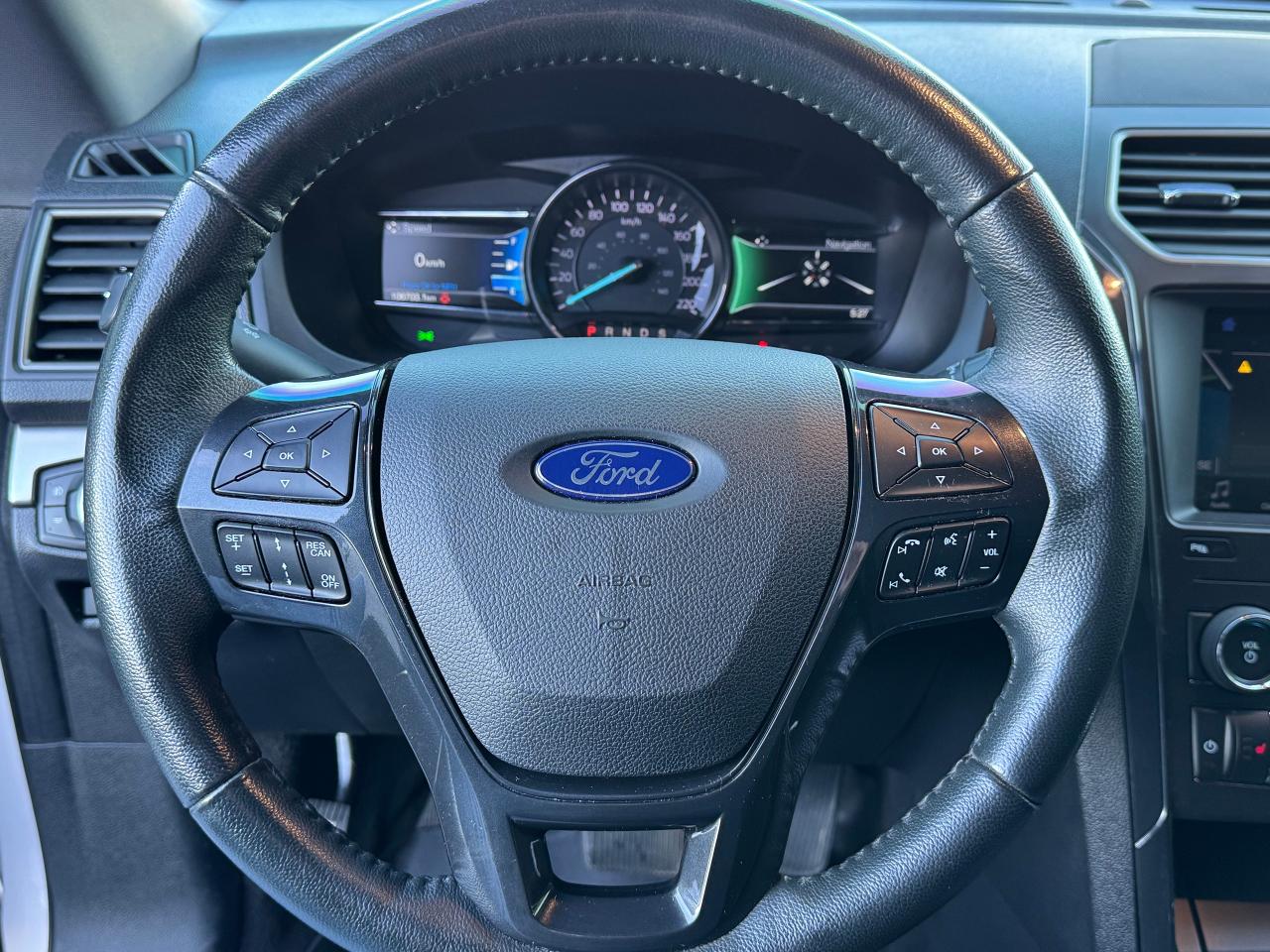 2019 Ford Explorer XLT **6 SEATER** - Photo #19