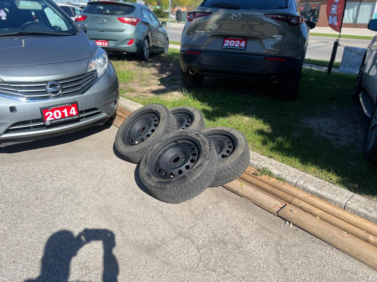 2014 Nissan Versa Note SL 360 Cameras No Accident Low KM Heated Seats - Photo #24