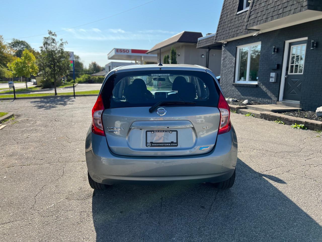 2014 Nissan Versa Note SL 360 Cameras No Accident Low KM Heated Seats - Photo #10