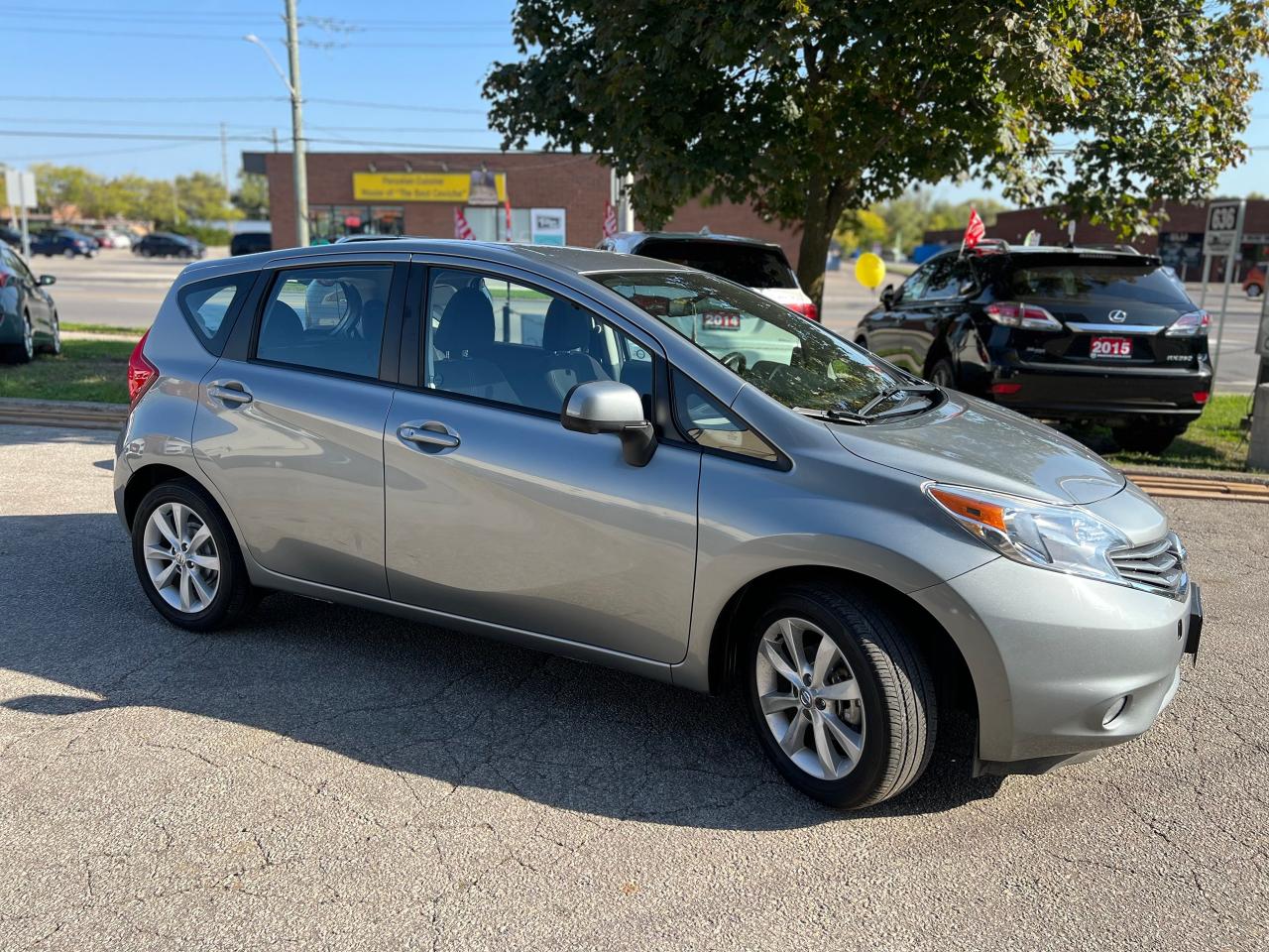2014 Nissan Versa Note SL 360 Cameras No Accident Low KM Heated Seats - Photo #18