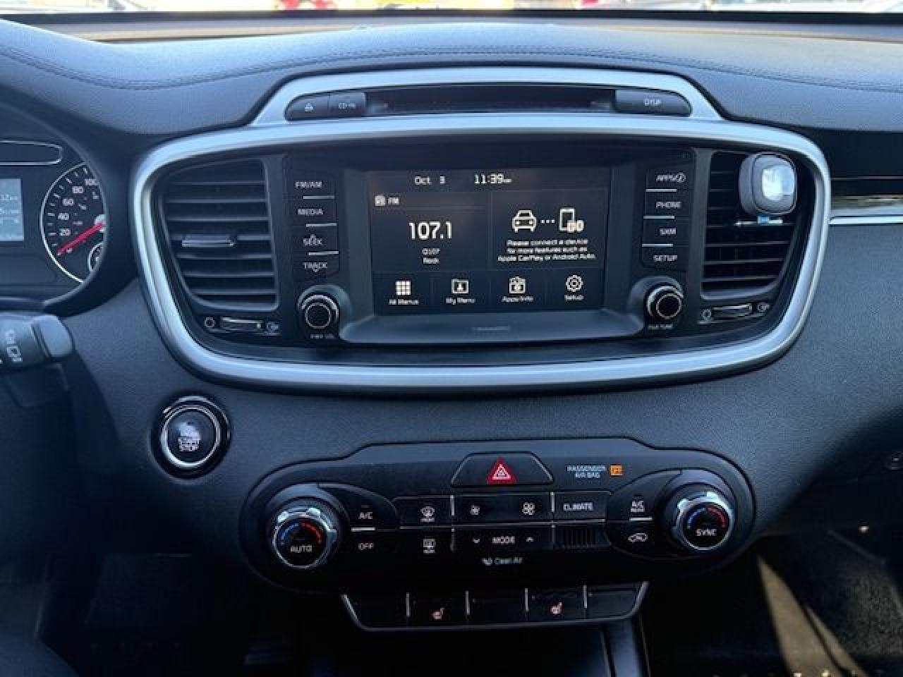 2017 Kia Sorento AWD 4dr 7-Seater - Photo #11