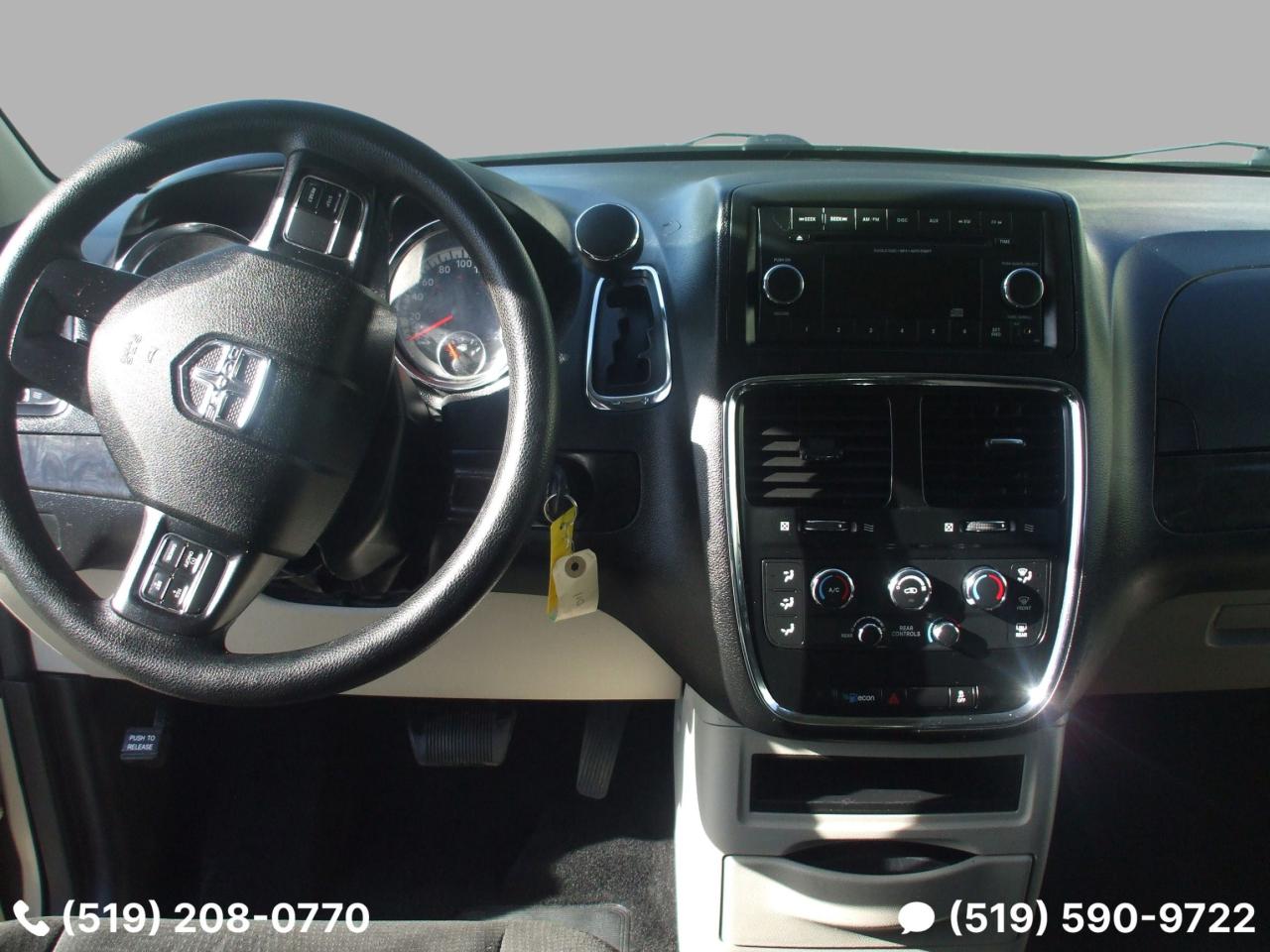 2015 Dodge Grand Caravan Wheelchair accessible,BraunAbility,Certified,SE