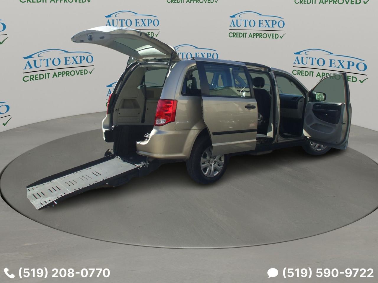 2015 Dodge Grand Caravan Wheelchair accessible,BraunAbility,Certified,SE