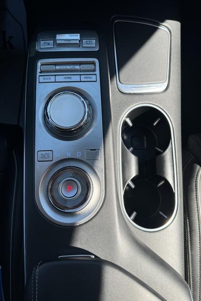 2023 Genesis GV70 2.5T Advanced AWD Photo