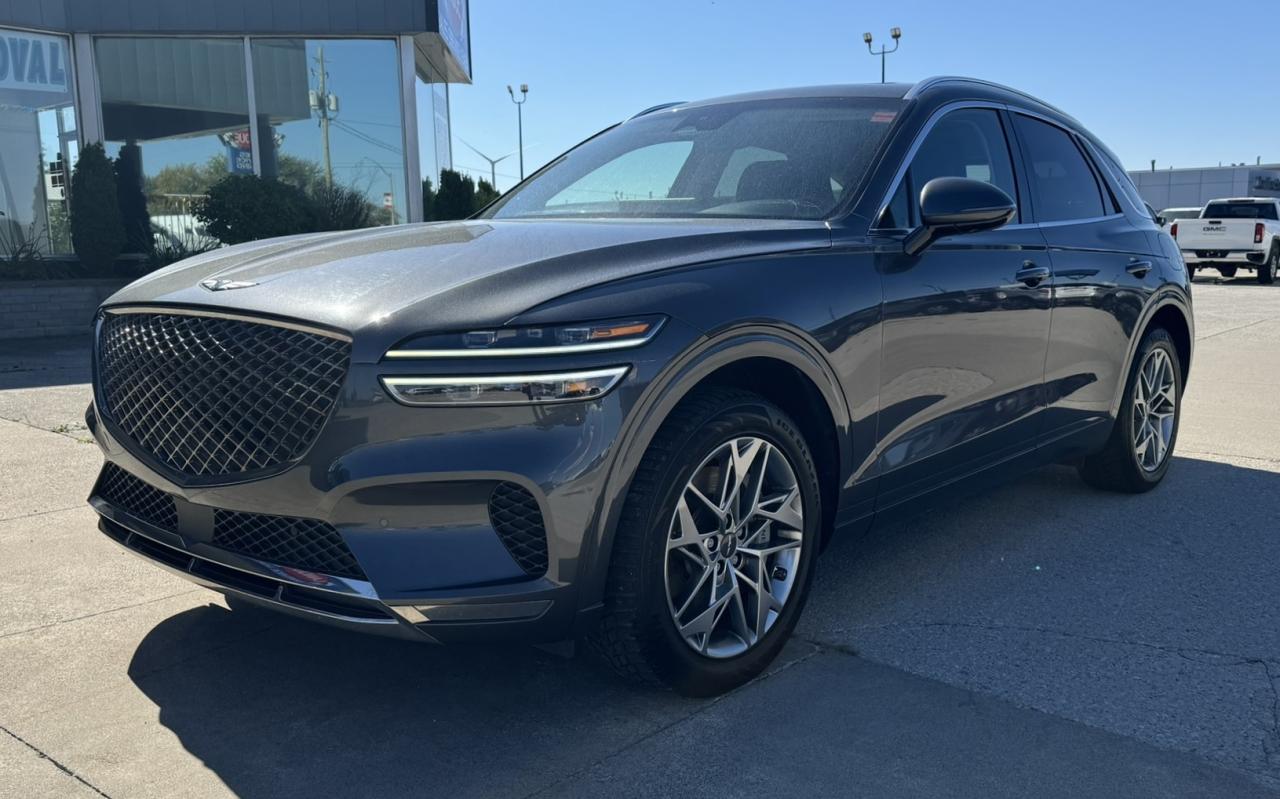 Used 2023 Genesis GV70 2.5T Advanced AWD for sale in Tilbury, ON