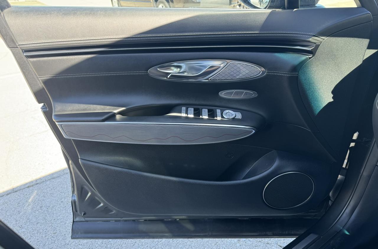 2023 Genesis GV70 2.5T Advanced AWD Photo