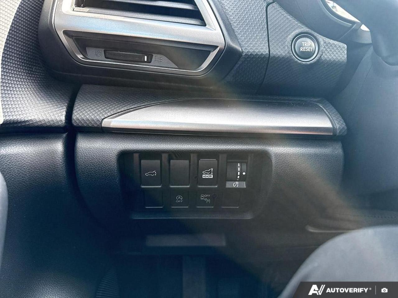 2020 Subaru Forester TOURING / PANO ROOF / HTD SEATS / BLINDSPOT / AWD - Photo #13