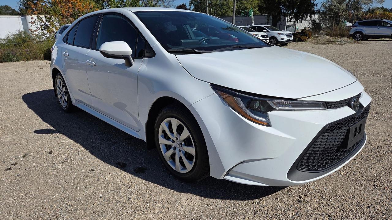 2022 Toyota Corolla LE Photo3