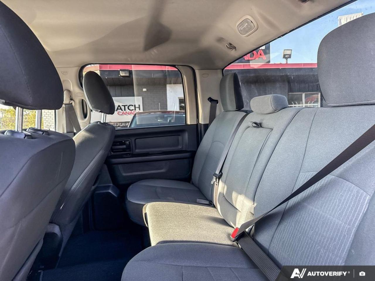 2021 RAM 1500 Classic EXPRESS / NO ACCIDENTS / CREW CAB / 20'' WHEELS - Photo #11