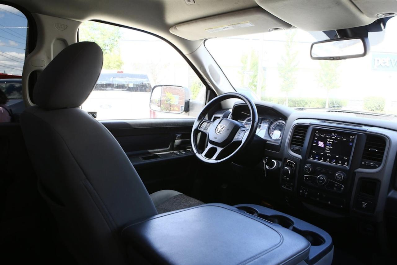 2019 RAM 1500 Classic EXPRESS Photo