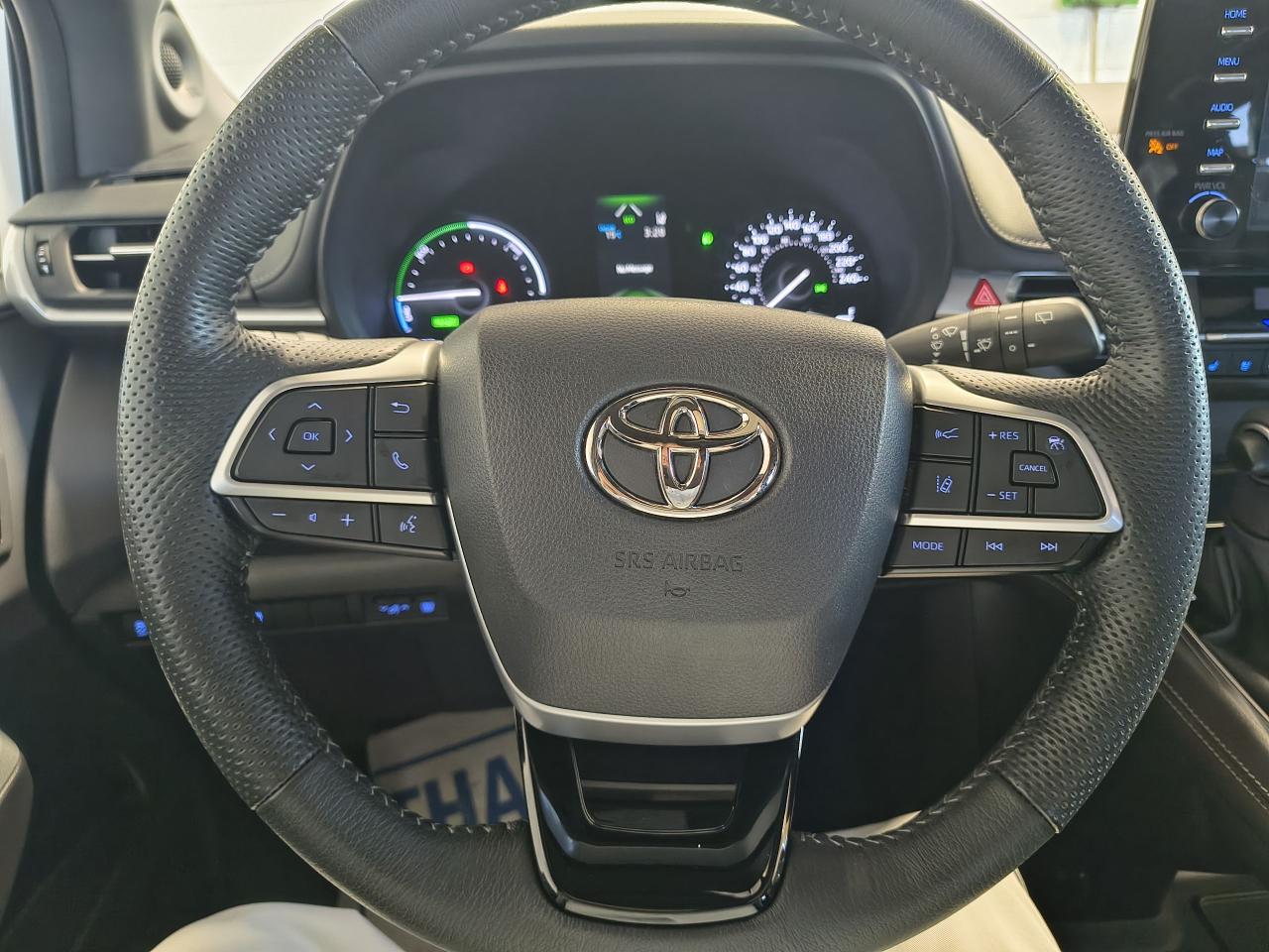 2023 Toyota Sienna XSE AWD Photo0