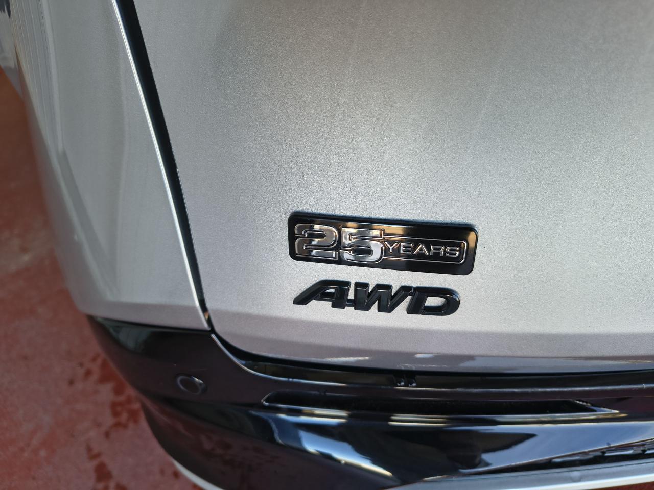 2023 Toyota Sienna XSE AWD Photo0