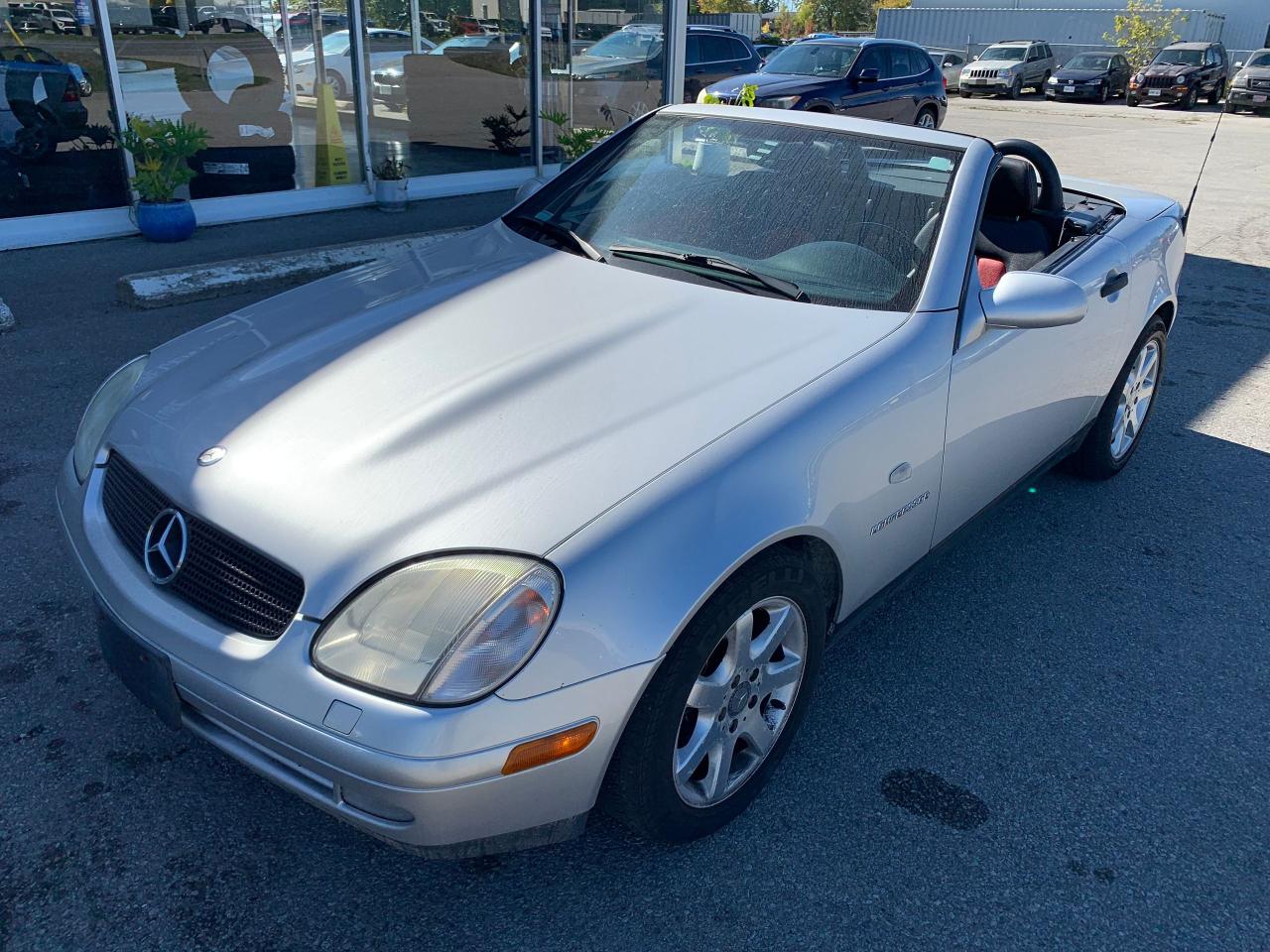 2000 Mercedes-Benz SLK  - Photo #2