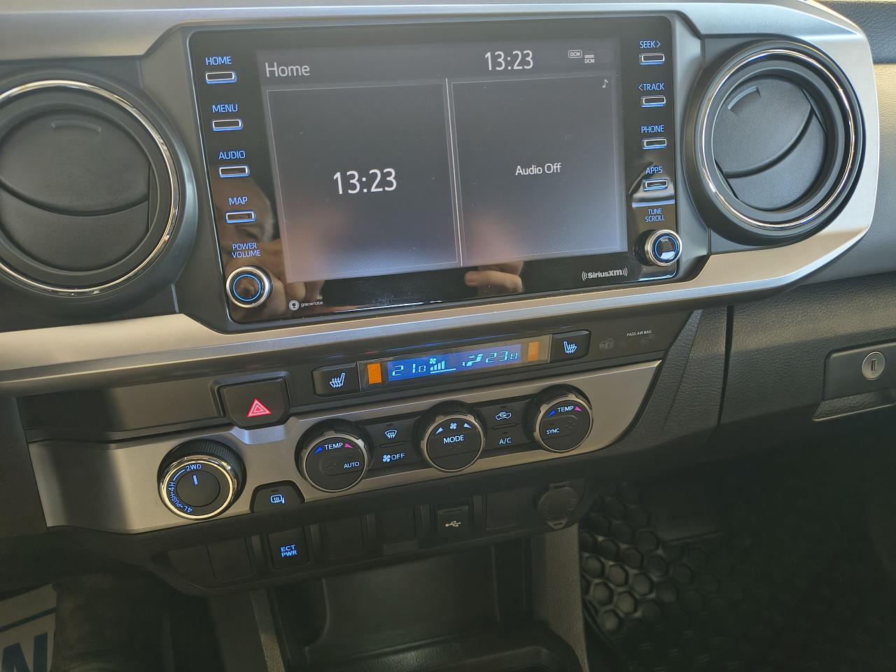 2022 Toyota Tacoma 4x4 Double Cab Auto Photo0
