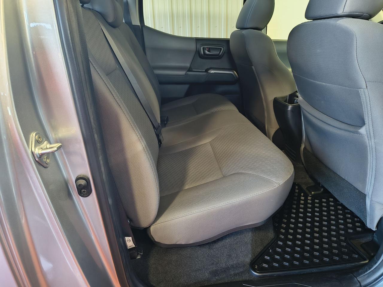 2022 Toyota Tacoma 4x4 Double Cab Auto Photo0