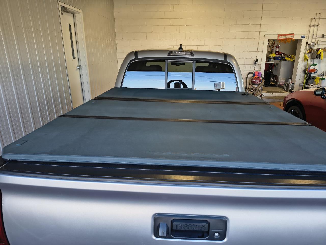 2022 Toyota Tacoma 4x4 Double Cab Auto Photo0