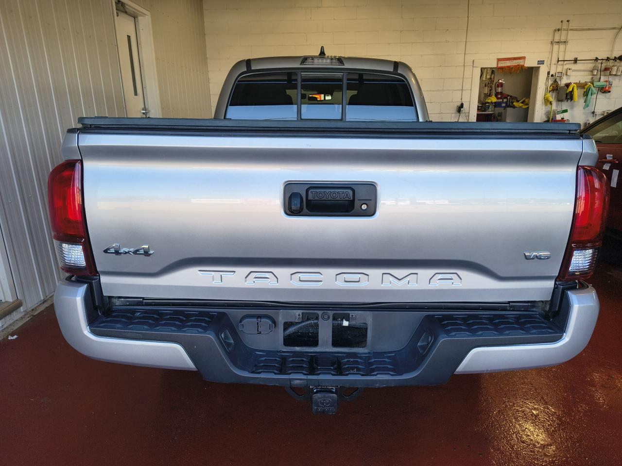 2022 Toyota Tacoma 4x4 Double Cab Auto Photo0