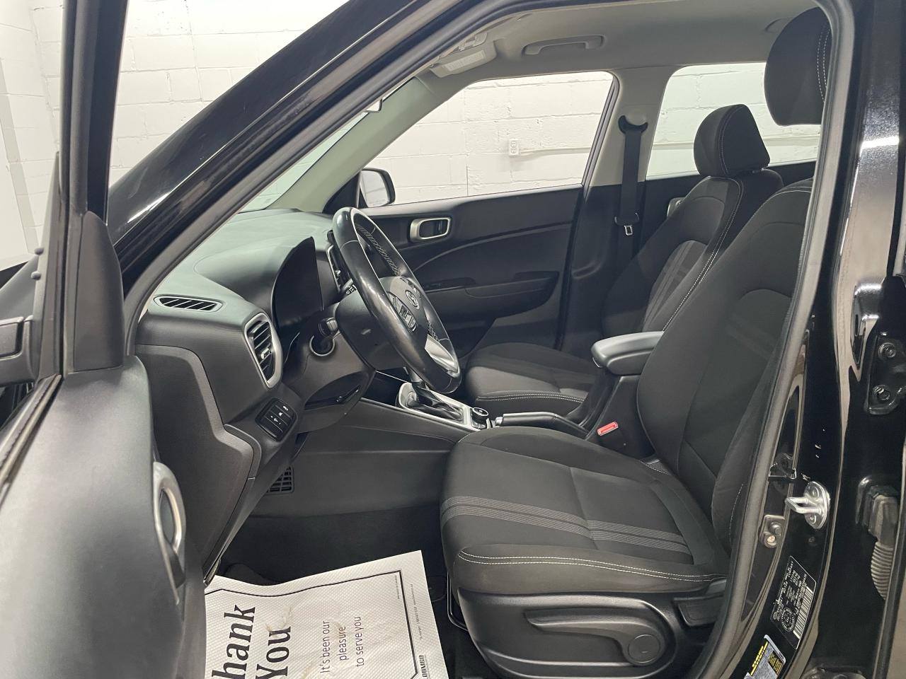 2021 Hyundai Venue PREFERRED Photo8