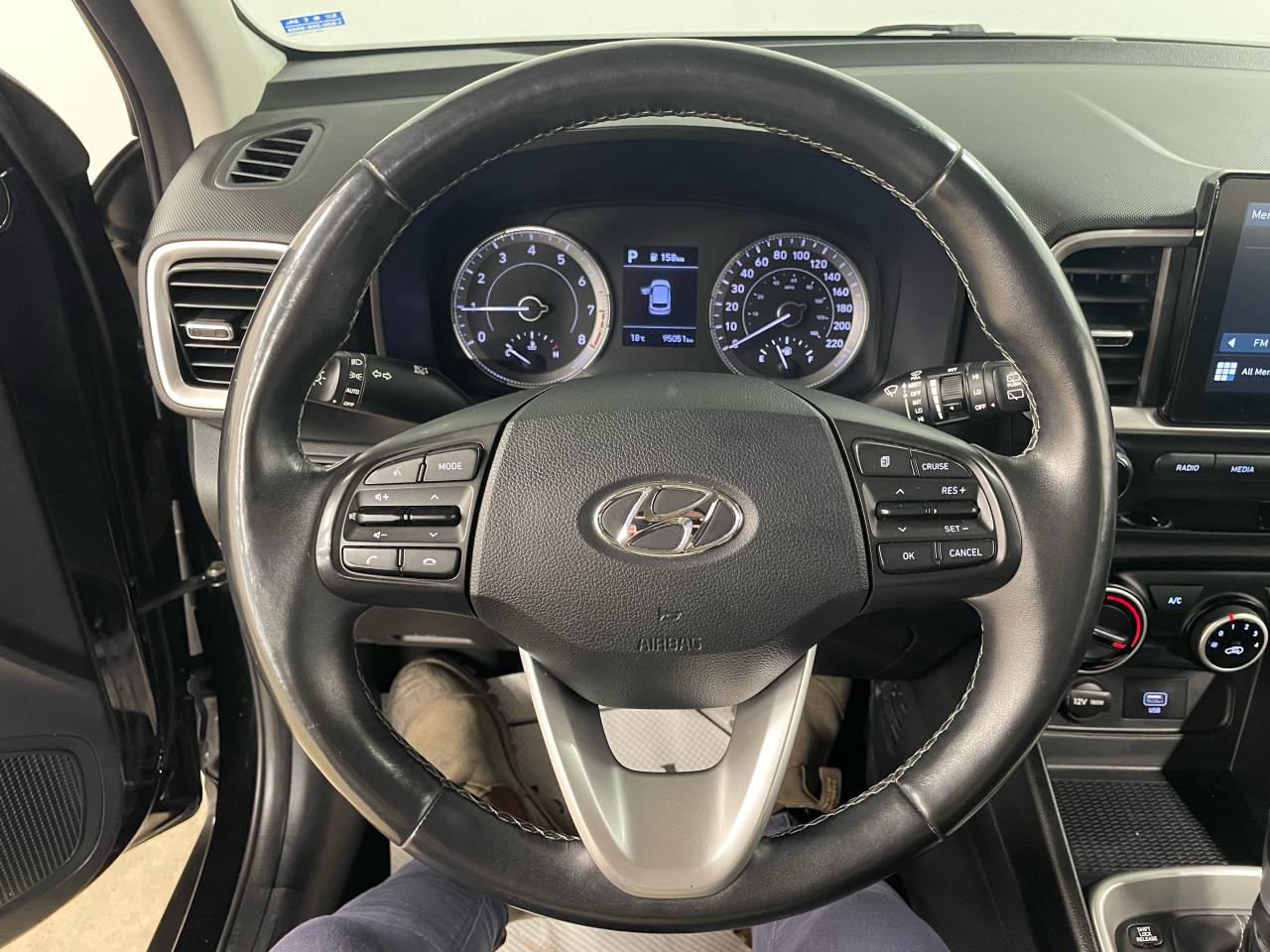 2021 Hyundai Venue PREFERRED Photo14