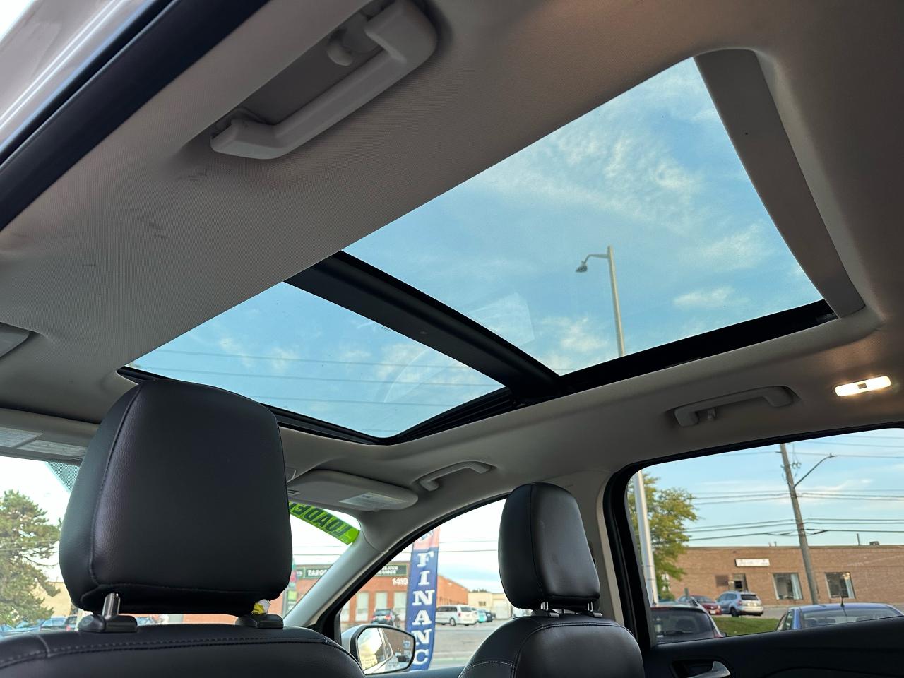 2019 Ford Escape SEL - Photo #19