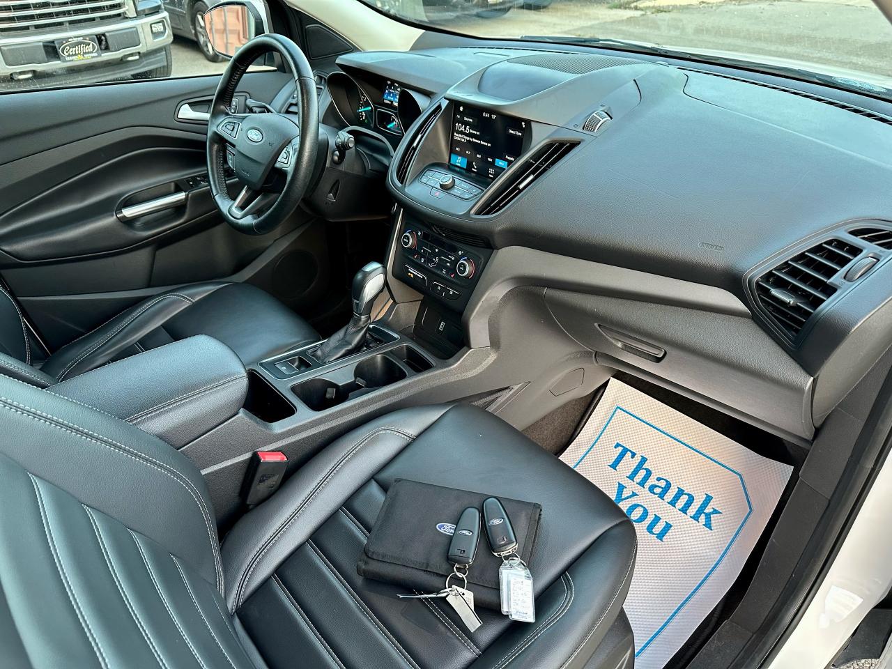 2019 Ford Escape SEL - Photo #14