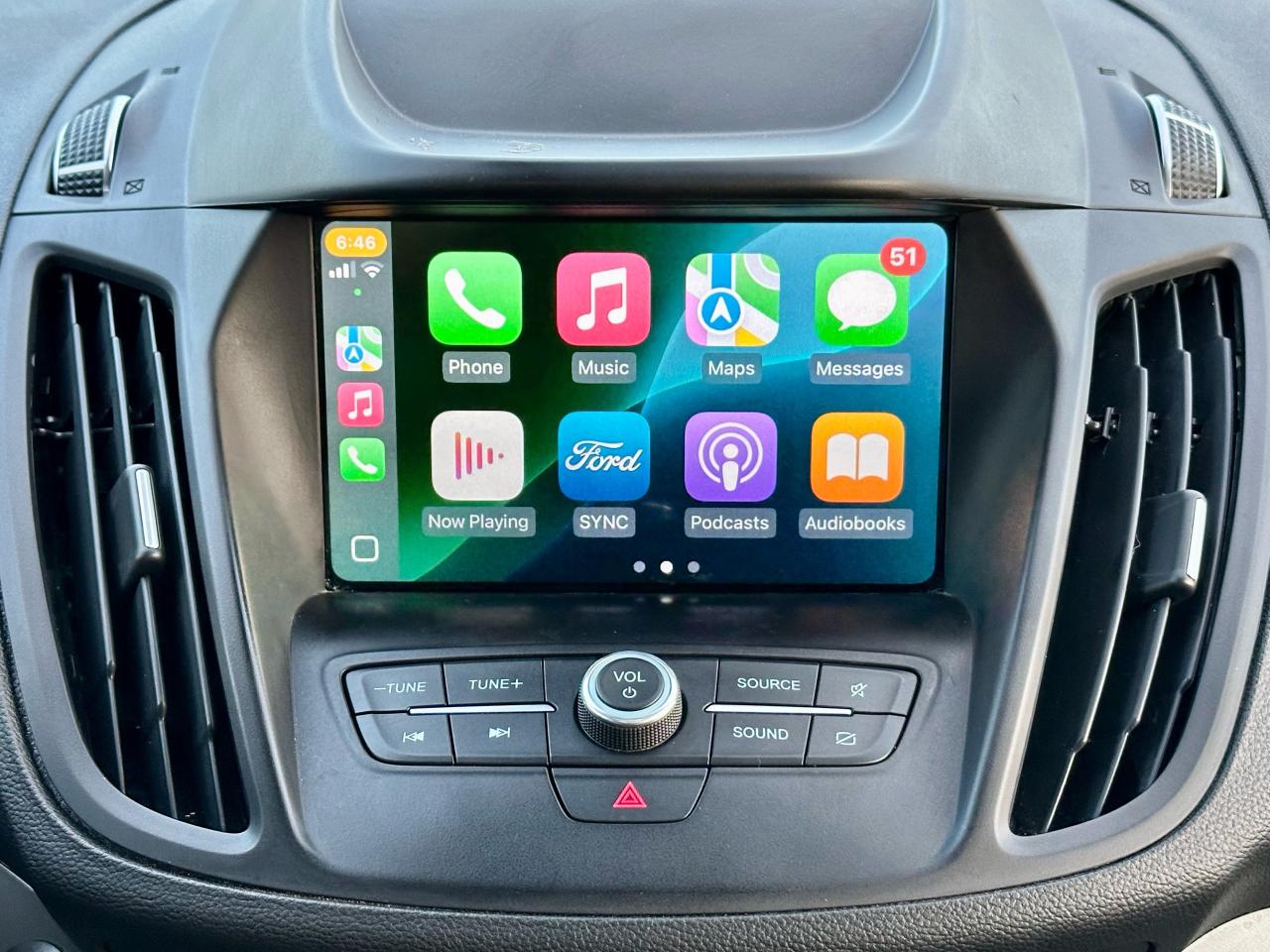 2019 Ford Escape SEL - Photo #16