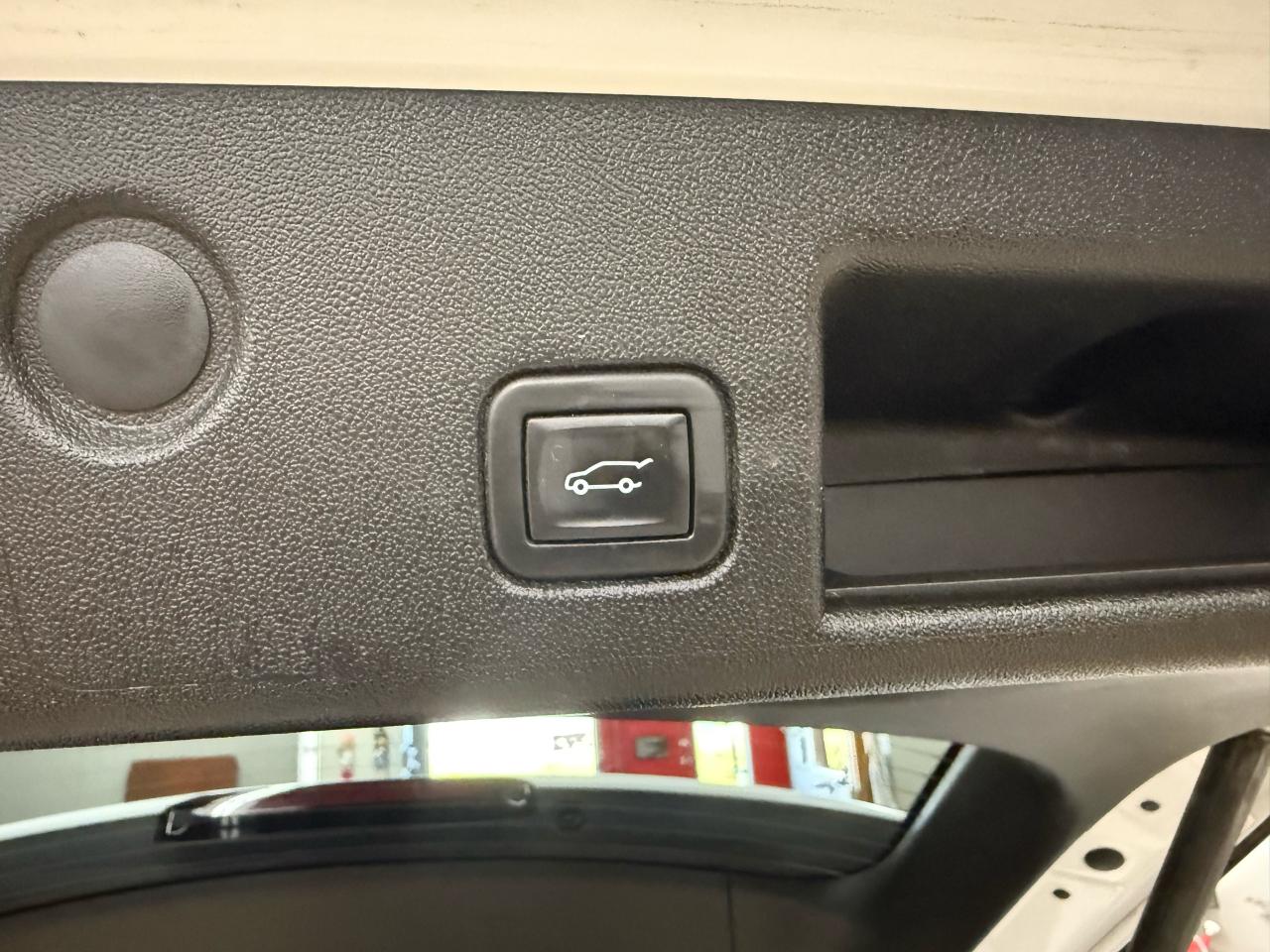 2022 Chevrolet Equinox LT - Photo #11