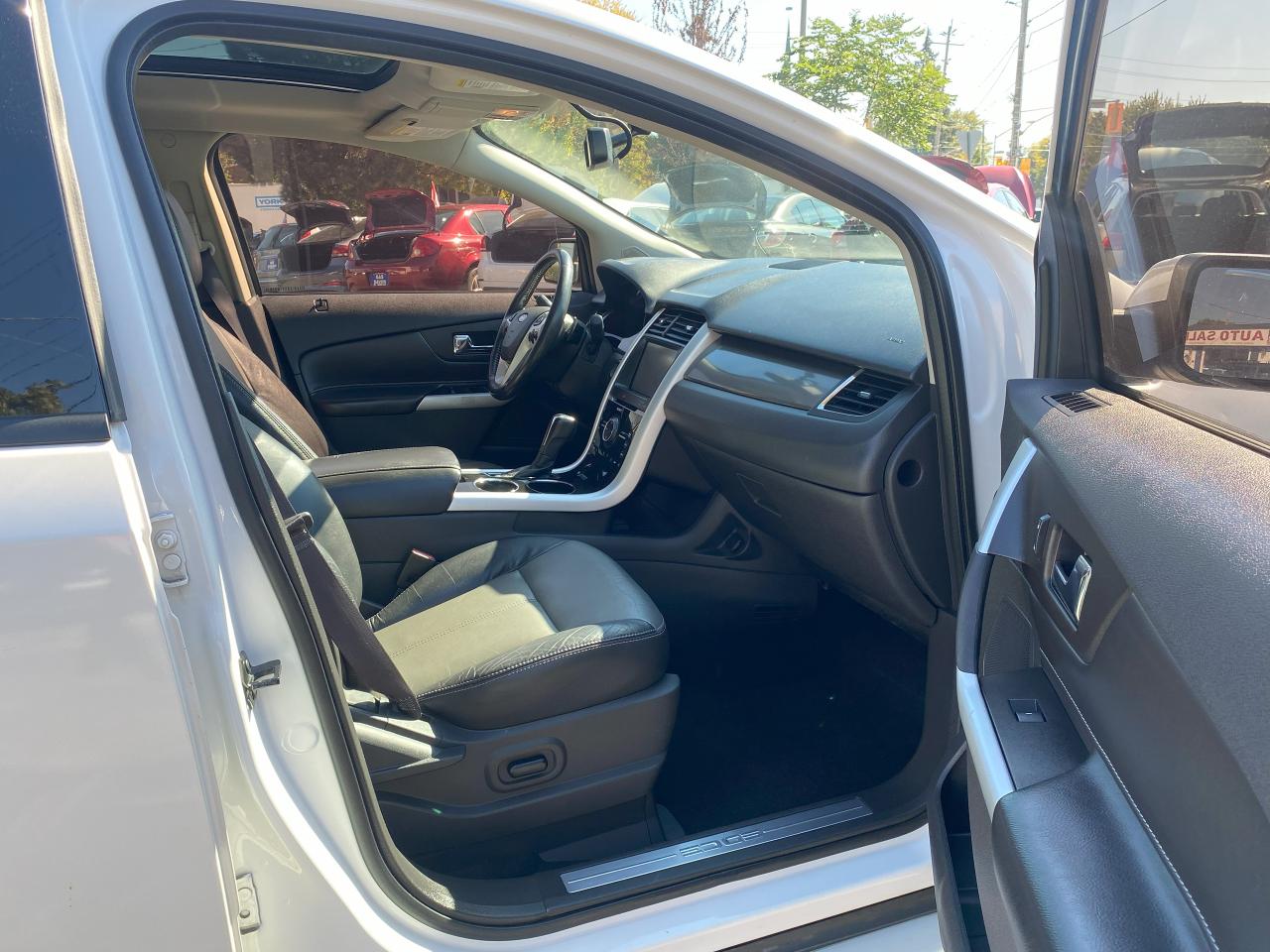 2013 Ford Edge 1Owner/Sport/AWD/Leather/PanoRoof/Navi - Photo #9