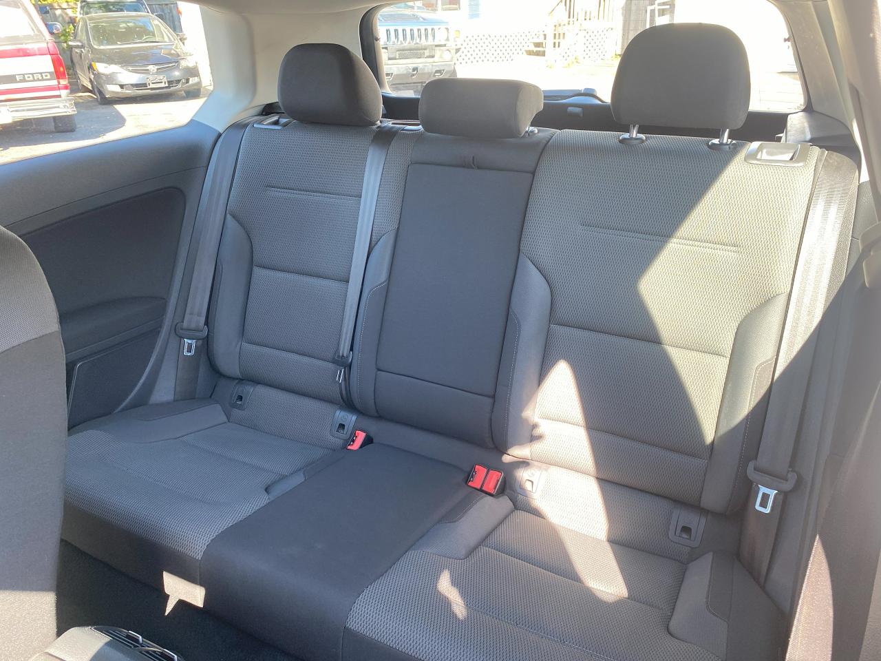 2015 Volkswagen Golf Trendline/No Accidents/5 Speed Manual/Gas Saver - Photo #12
