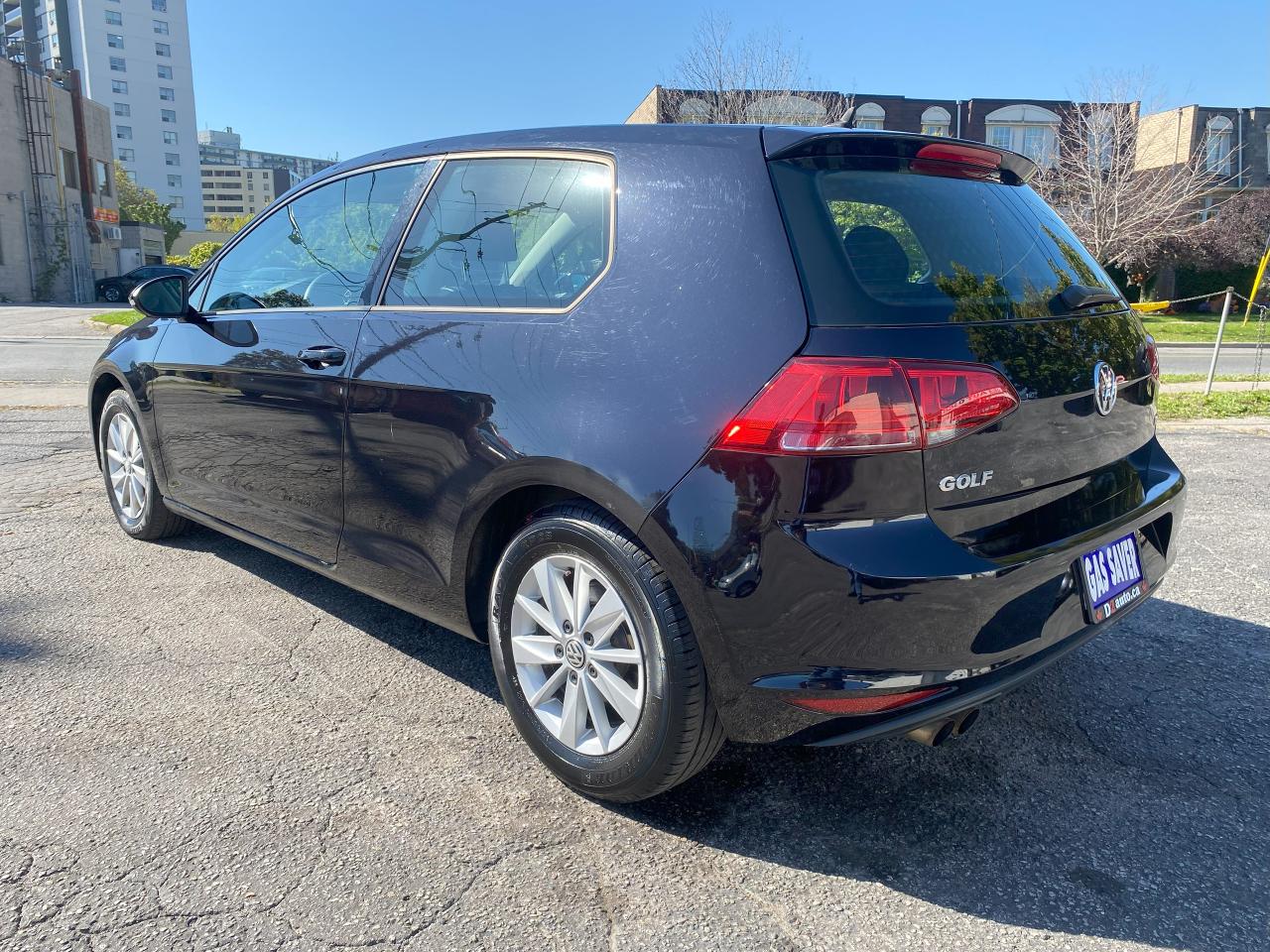 2015 Volkswagen Golf Trendline/No Accidents/5 Speed Manual/Gas Saver - Photo #8