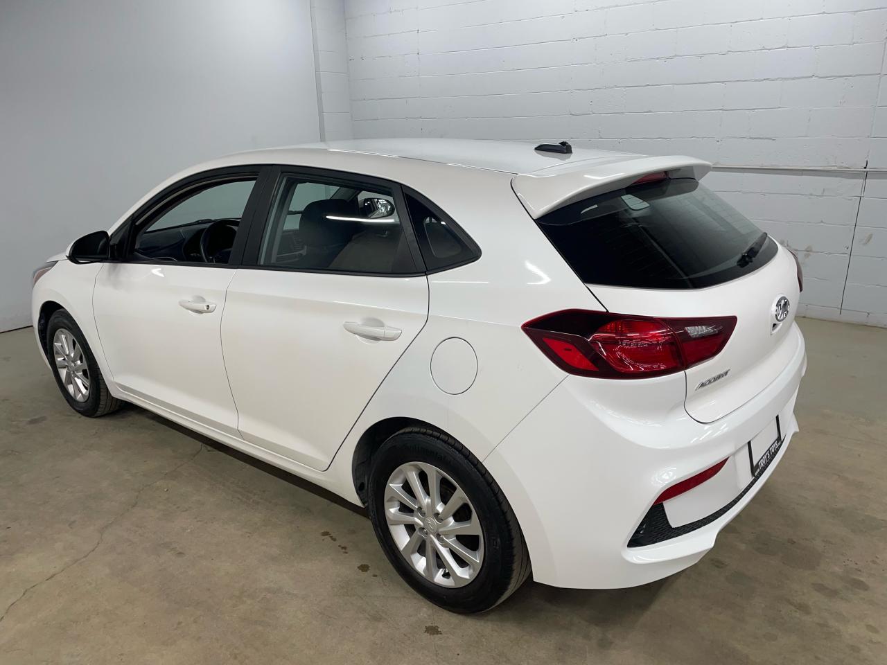 2019 Hyundai Accent Preferred Photo4