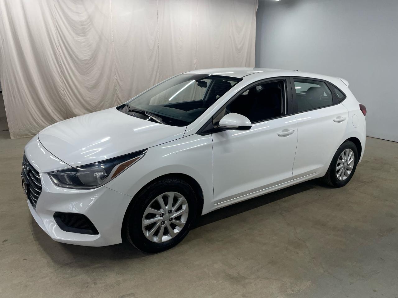 2019 Hyundai Accent Preferred Photo3