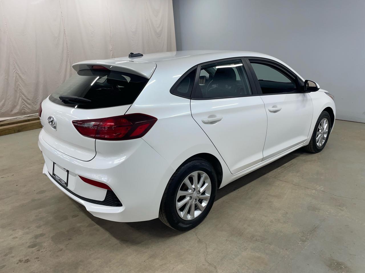 2019 Hyundai Accent Preferred Photo6