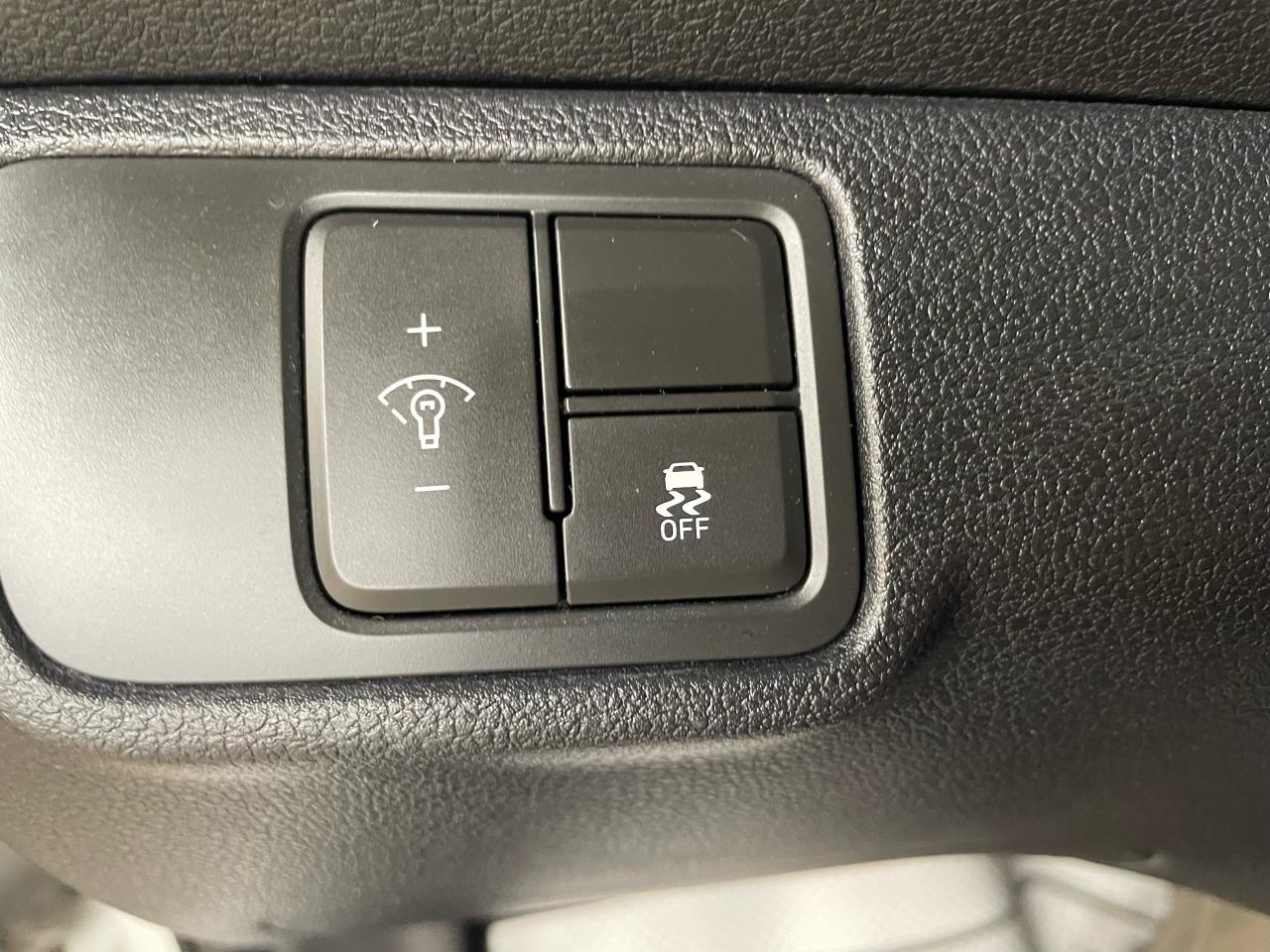 2019 Hyundai Accent Preferred Photo12