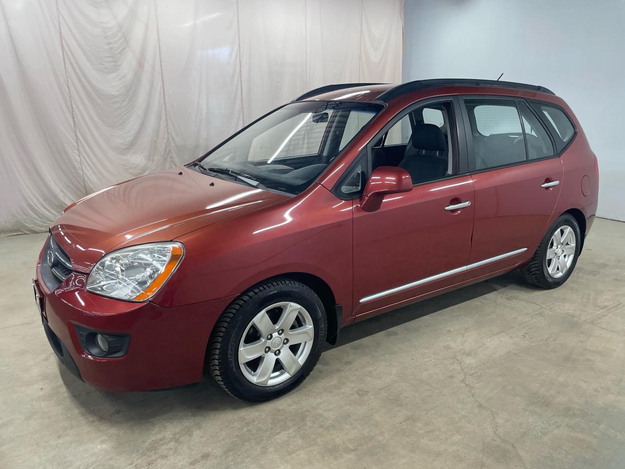 2008 Kia Rondo EX Photo23