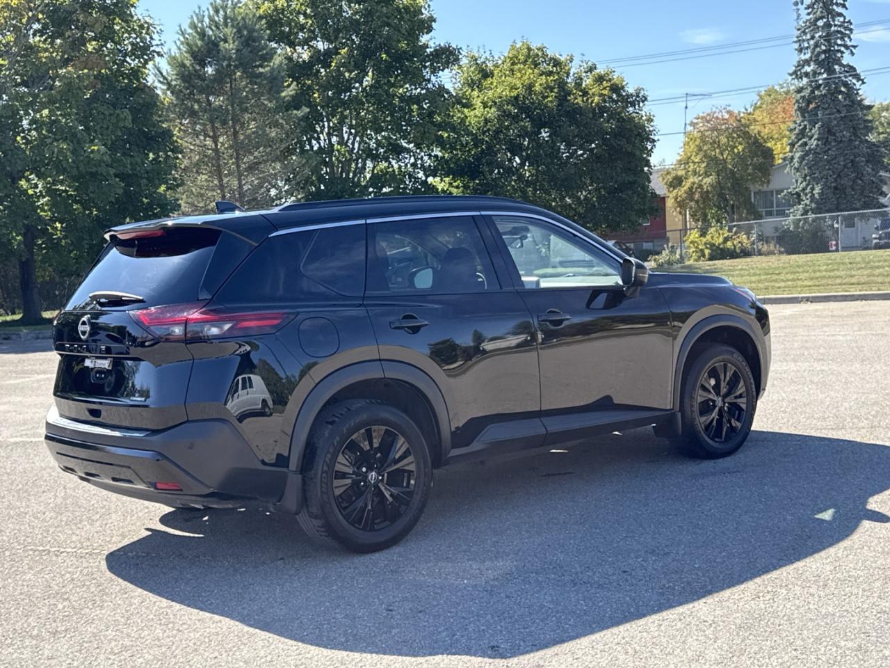 2023 Nissan Rogue SV AWD - Photo #5