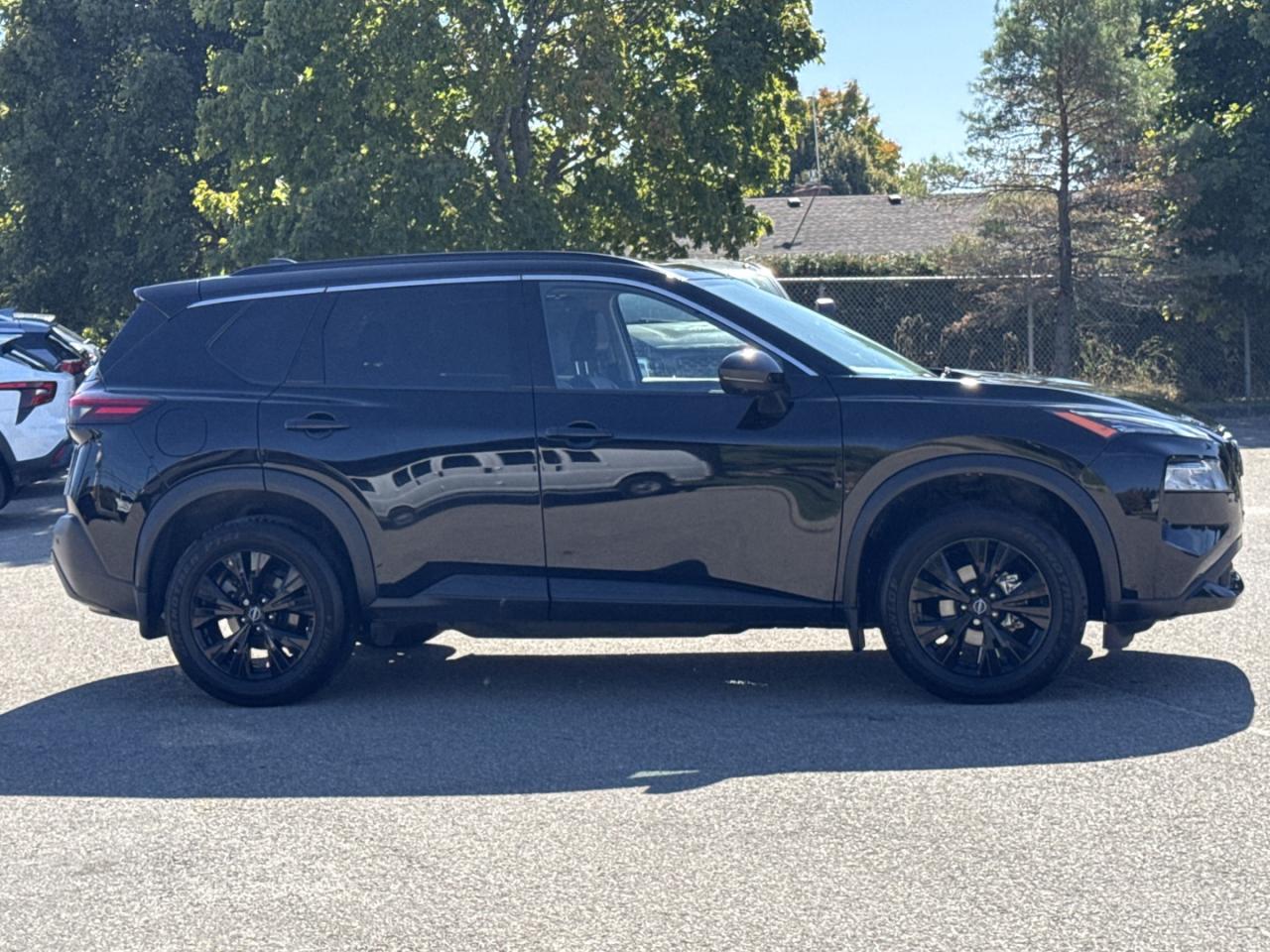 2023 Nissan Rogue SV AWD - Photo #4