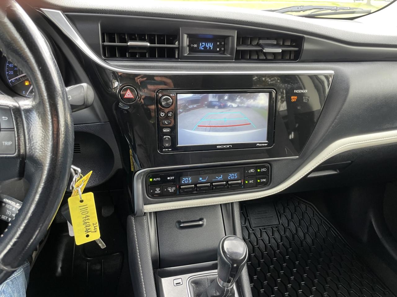 2016 Scion iM BASE - Photo #14