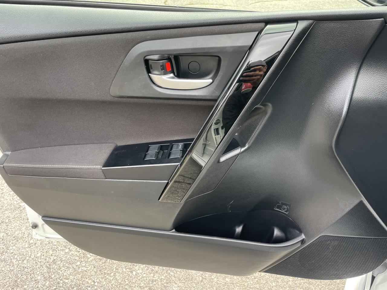 2016 Scion iM BASE - Photo #17