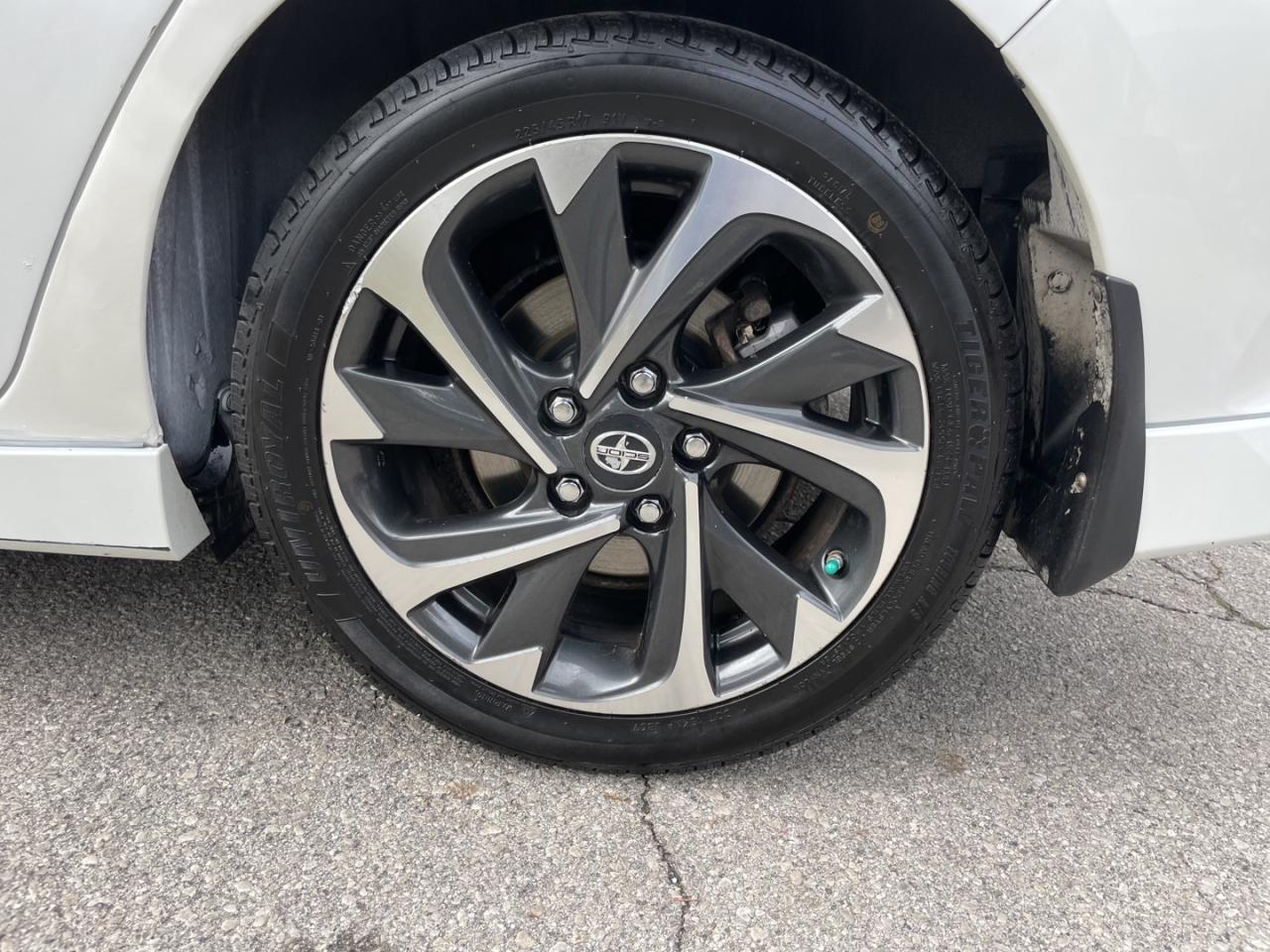 2016 Scion iM BASE - Photo #19