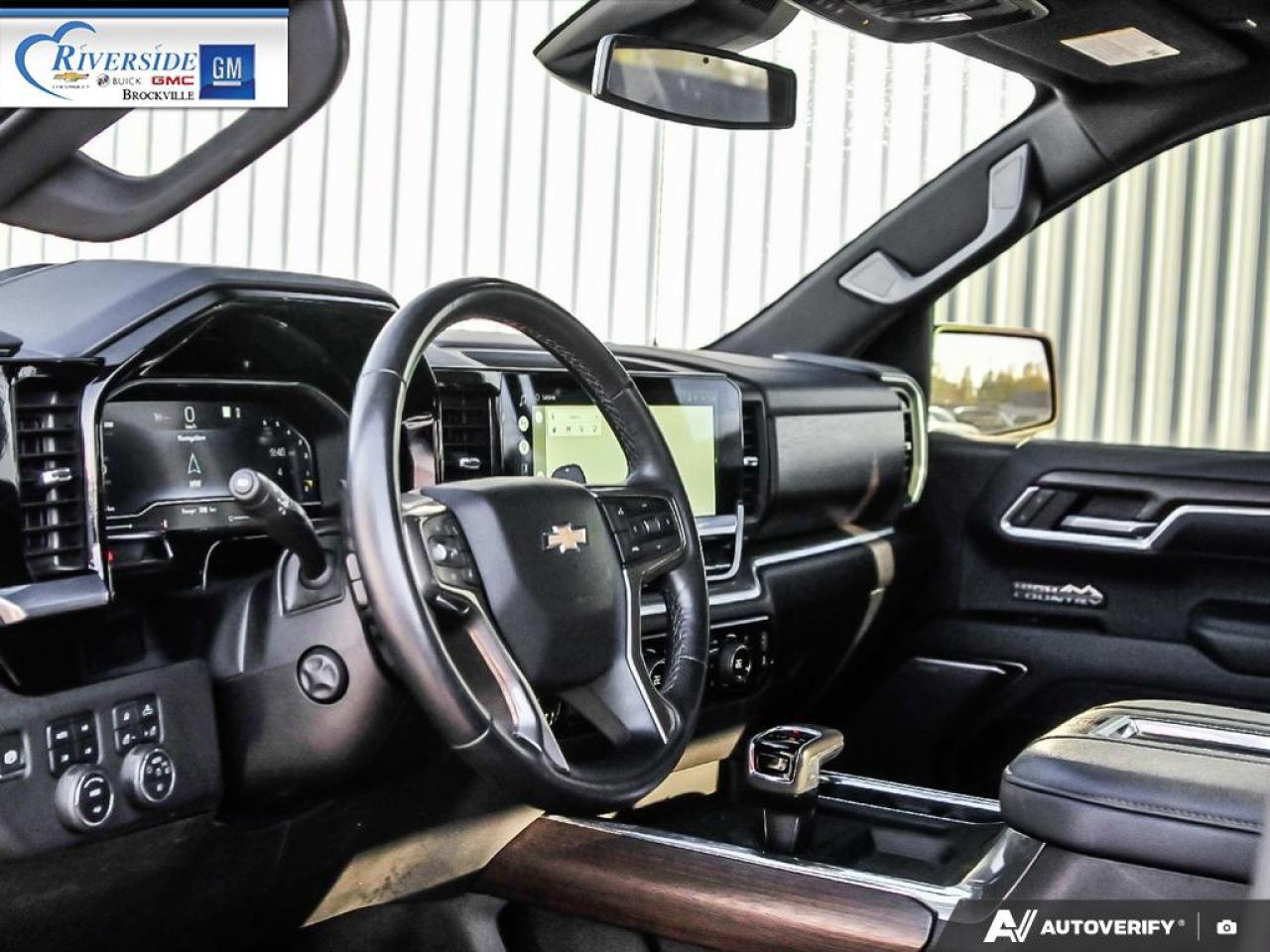 2022 Chevrolet Silverado 1500 High Country Photo