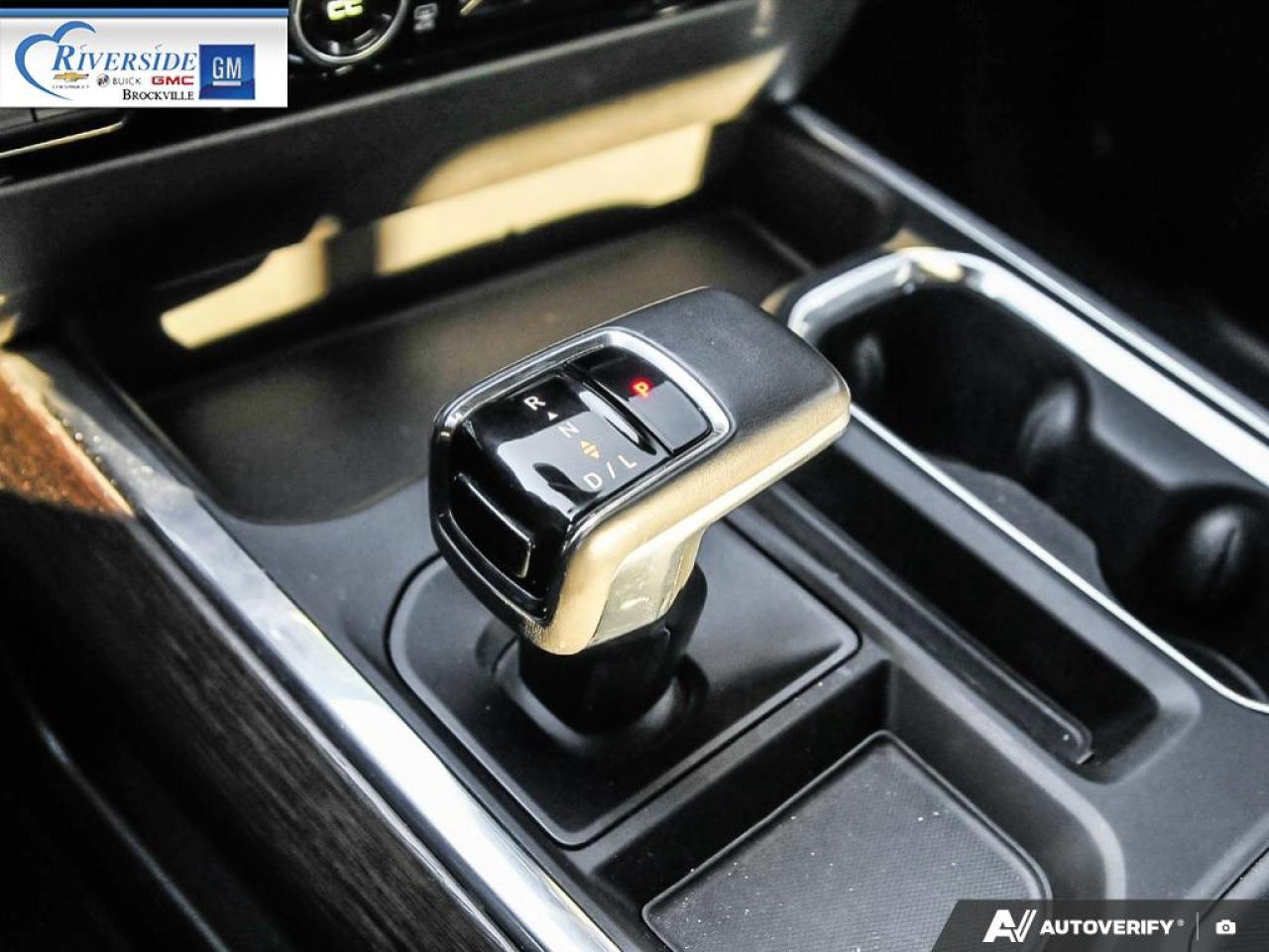 2022 Chevrolet Silverado 1500 High Country Photo