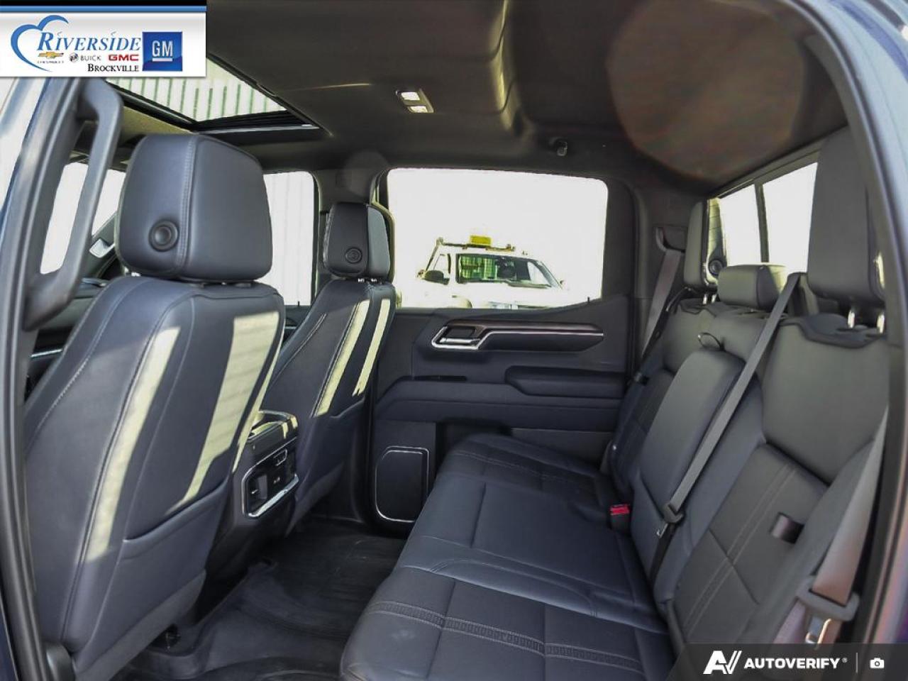 2022 Chevrolet Silverado 1500 High Country Photo