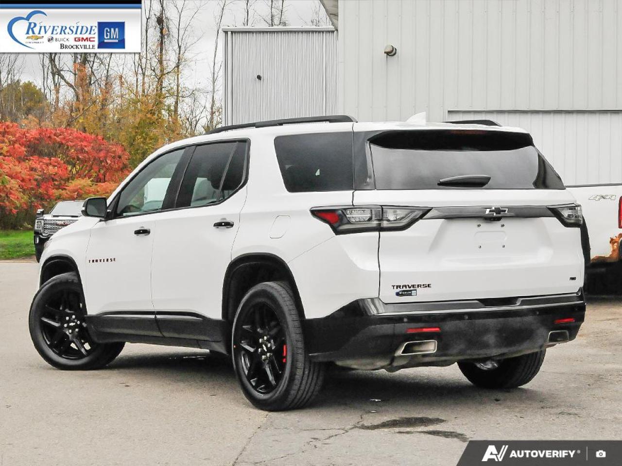 2021 Chevrolet Traverse Premier Photo3