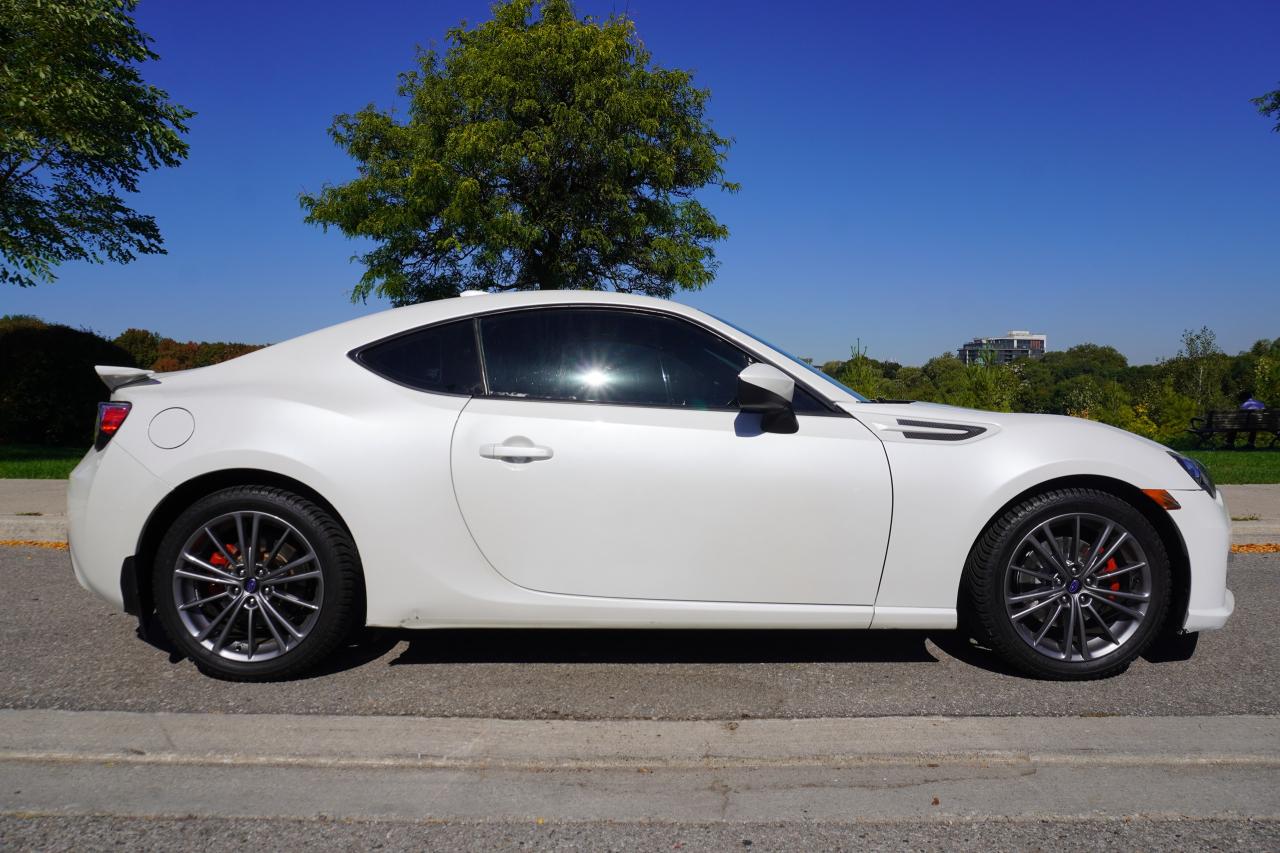 2014 Subaru BRZ SPORT TECH / NO ACCIDENTS/ LOW KM'S/ MANUAL/ LOCAL Photo4