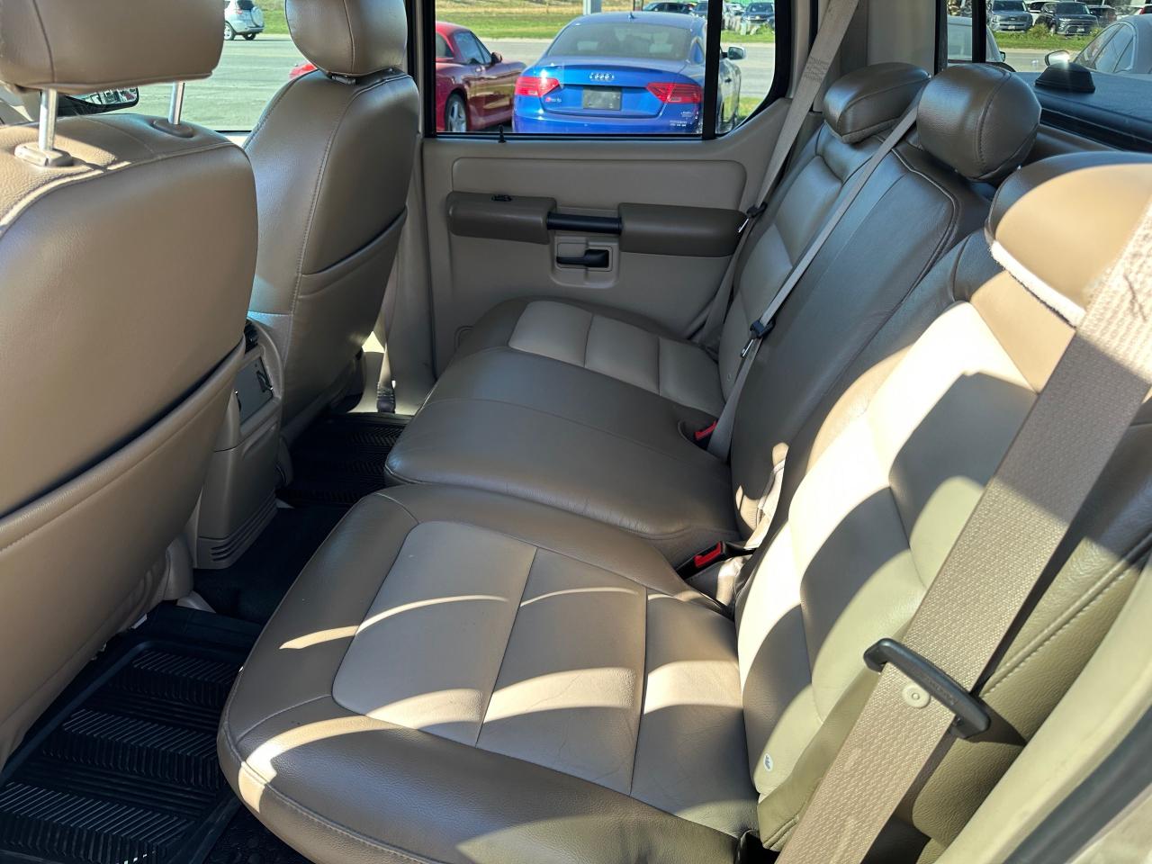 2005 Ford Explorer Sport Trac XLT, LEATHER, SUNROOF, LOW KMS, RUST FREE, MINT - Photo #9