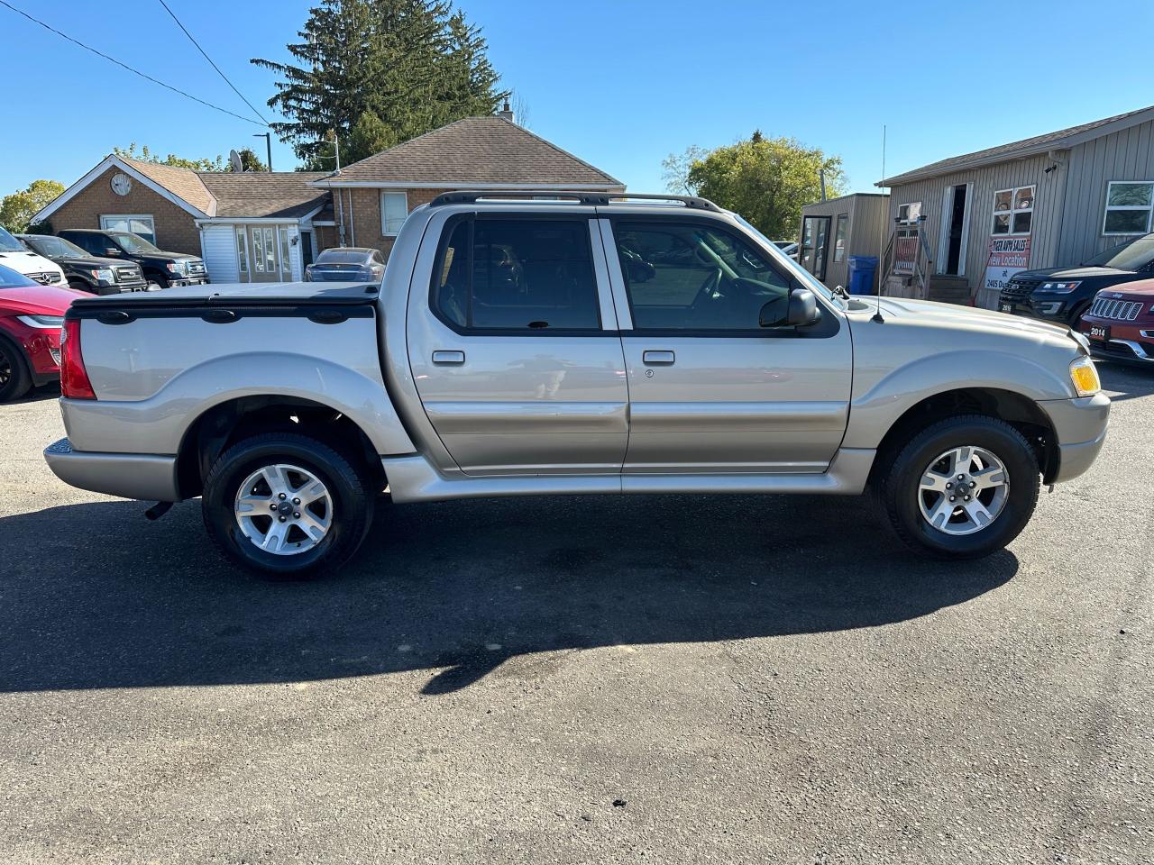 2005 Ford Explorer Sport Trac XLT, LEATHER, SUNROOF, LOW KMS, RUST FREE, MINT - Photo #6