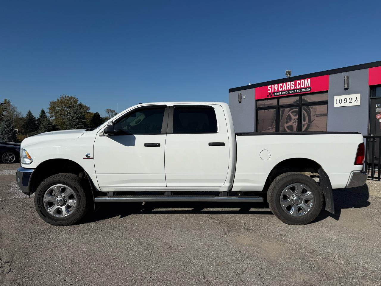 2016 RAM 2500 SLT | Backup Camera | Heated Seats | Cruise Control - Photo #2